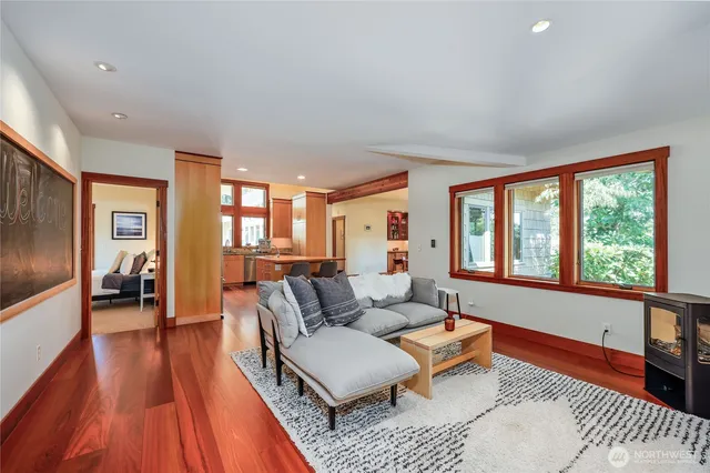 $1,650,000 | 7870 Northeast Koura Farm Drive, Bainbridge Island, WA 98110