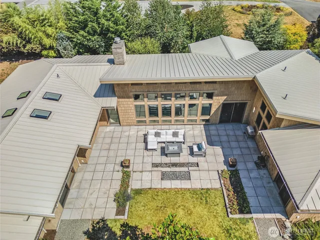 $1,650,000 | 7870 Northeast Koura Farm Drive, Bainbridge Island, WA 98110