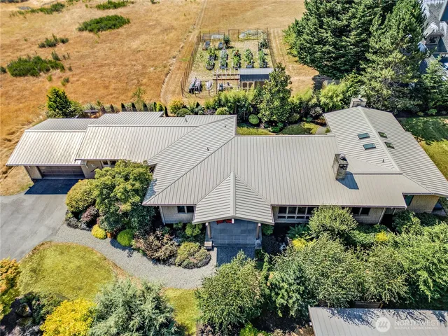 $1,650,000 | 7870 Northeast Koura Farm Drive, Bainbridge Island, WA 98110
