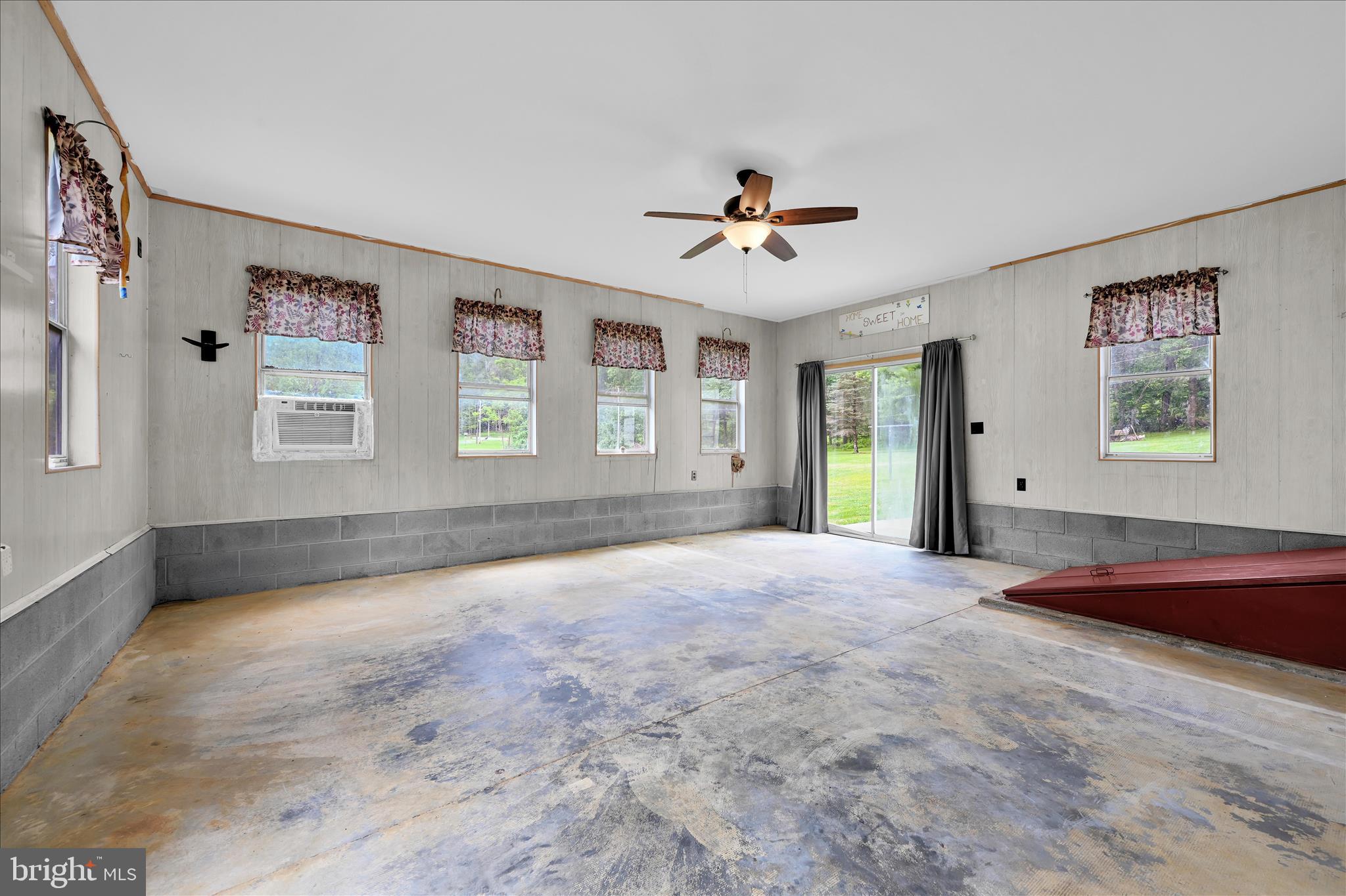 298 Camp Road Pine Grove, PA 17963 - Photo 14 of 35 Family Room