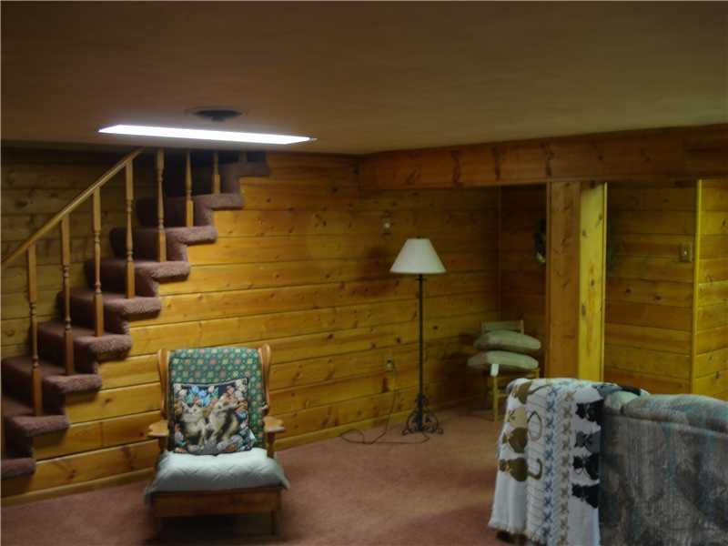 3518 Pittsburgh Road Perryopolis, PA 15473 - Photo 9 of 14 Family Room.