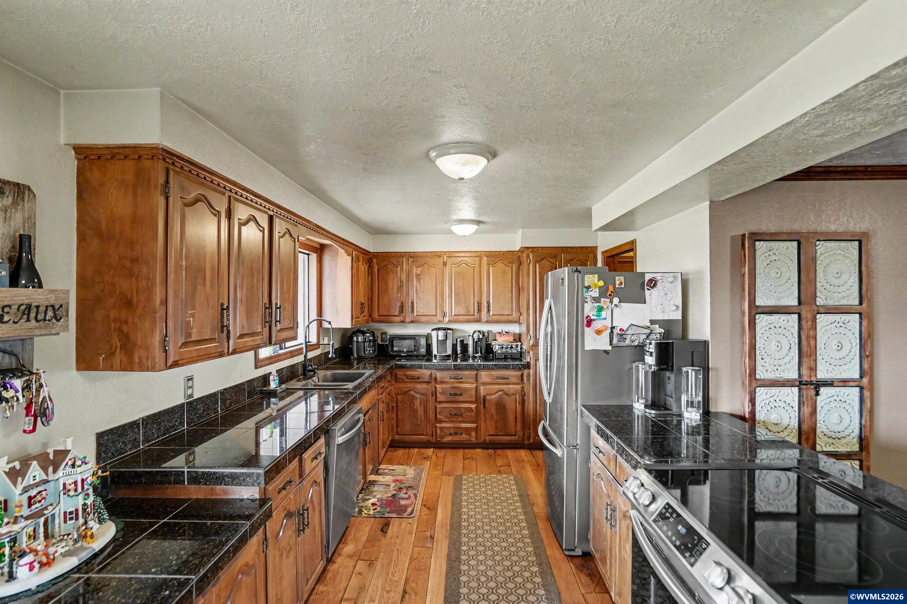 15991 Oakdale Road Dallas, OR 97338 - Photo 15 of 50
