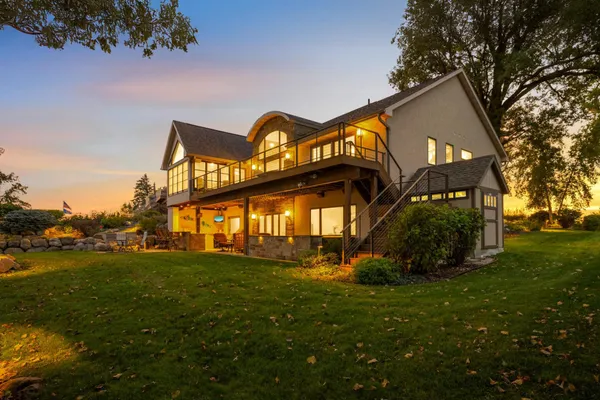 $2,470,000 | 3857 Island View Circle Northwest, Prior Lake, MN 55372