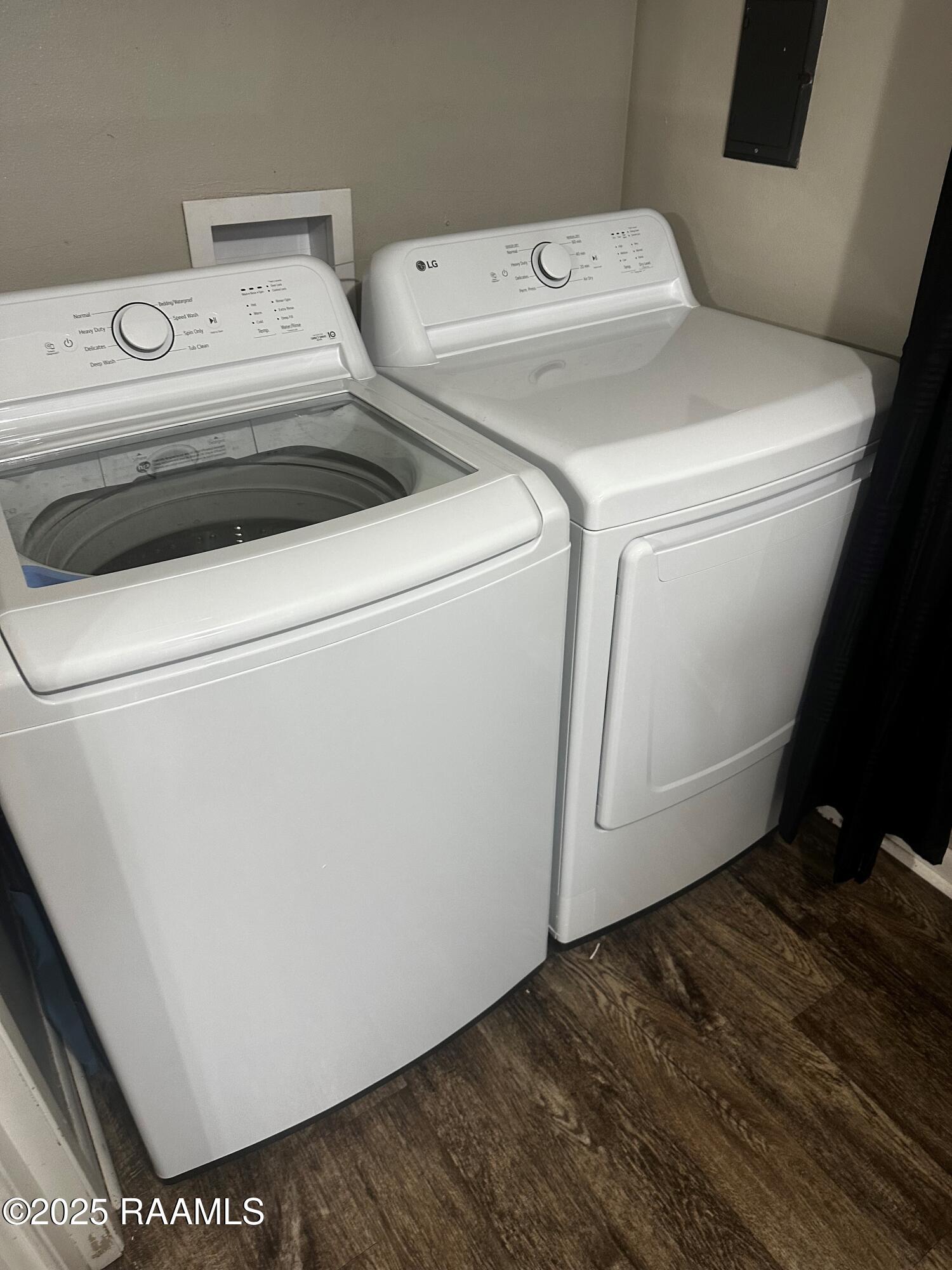 610 Pillette Road, Unit 3 Lafayette, LA 70508 - Photo 18 of 27 220 Laundry