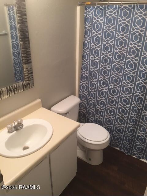 610 Pillette Road, Unit 3 Lafayette, LA 70508 - Photo 2 of 27 610 Pillette #192 Bathroom 2