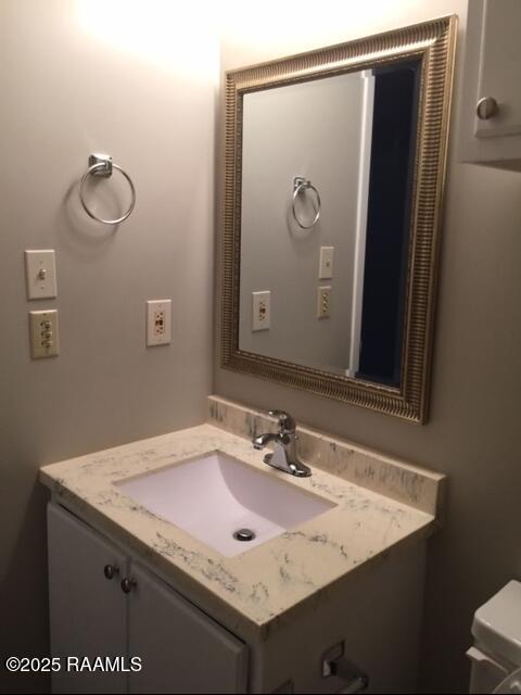 610 Pillette Road, Unit 3 Lafayette, LA 70508 - Photo 21 of 27 230 Pil Bathroom