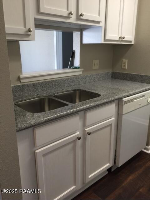 610 Pillette Road, Unit 3 Lafayette, LA 70508 - Photo 27 of 27 230 Pil Kitchen