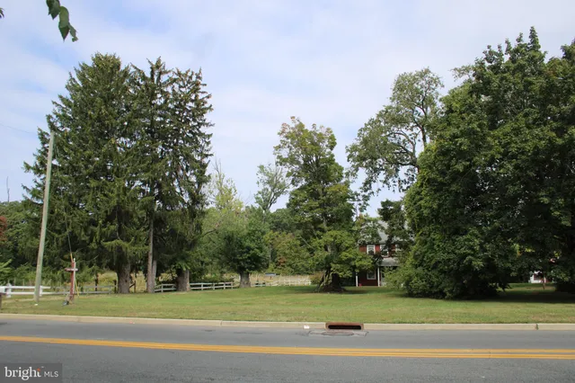 a view of a basketball court