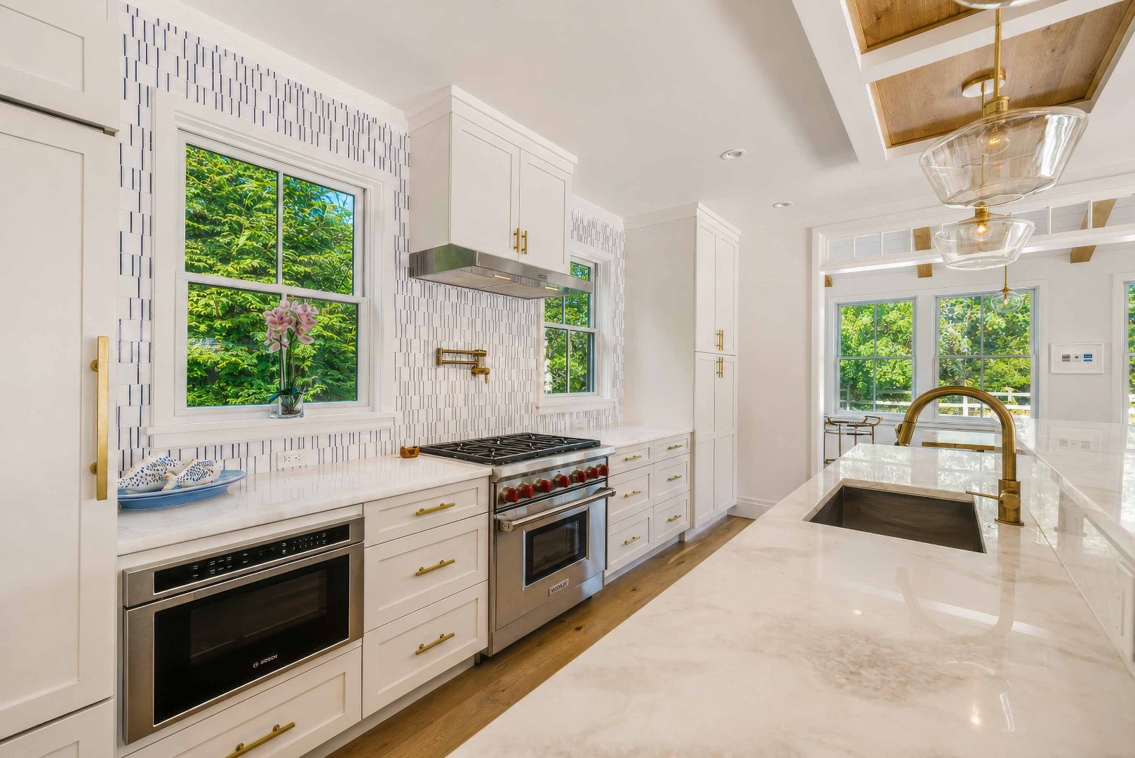 14 Field Avenue Nantucket, MA 02554 - Photo 12 of 42