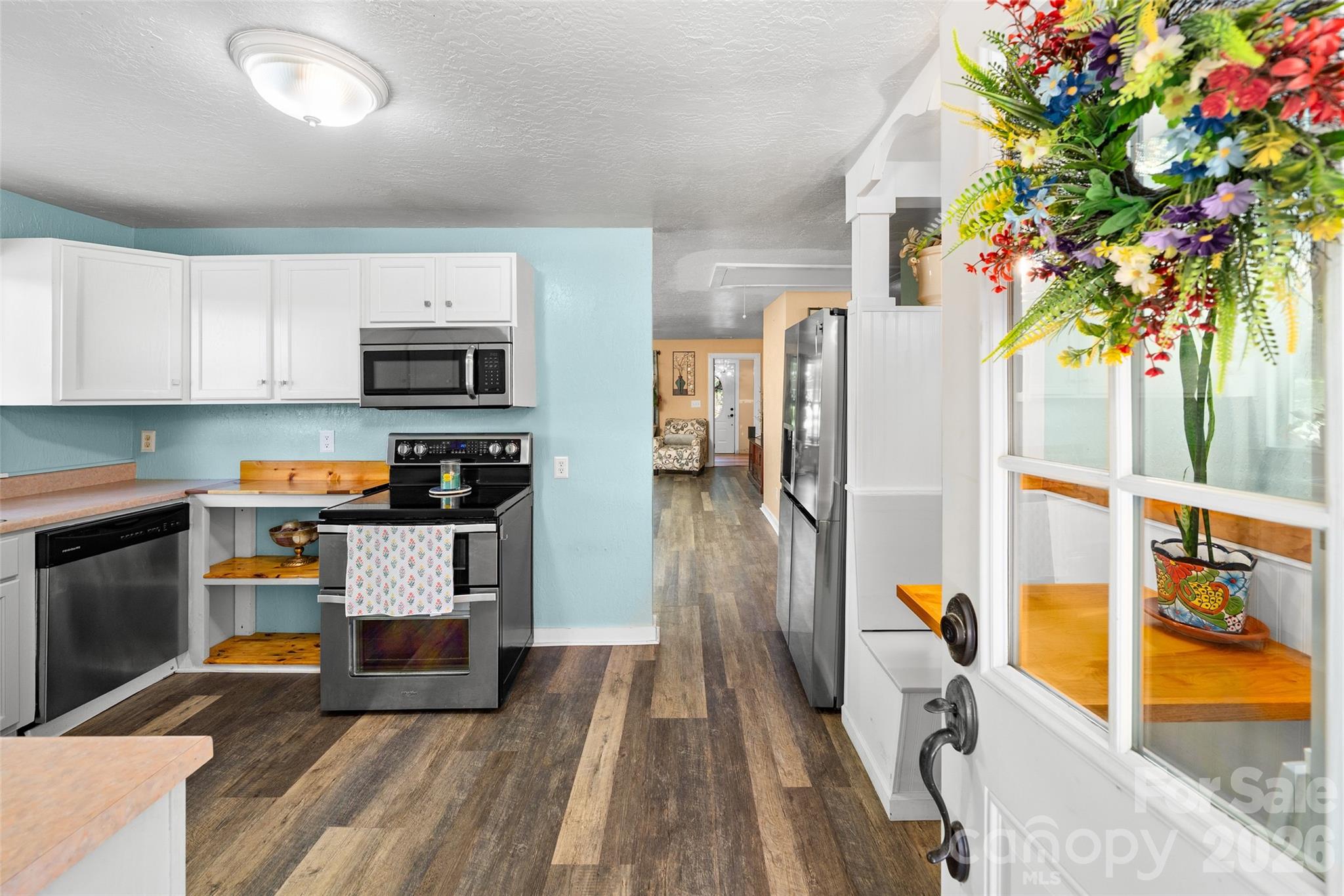 28 Cathys Cove Road Hendersonville, NC 28792 - Photo 8 of 42