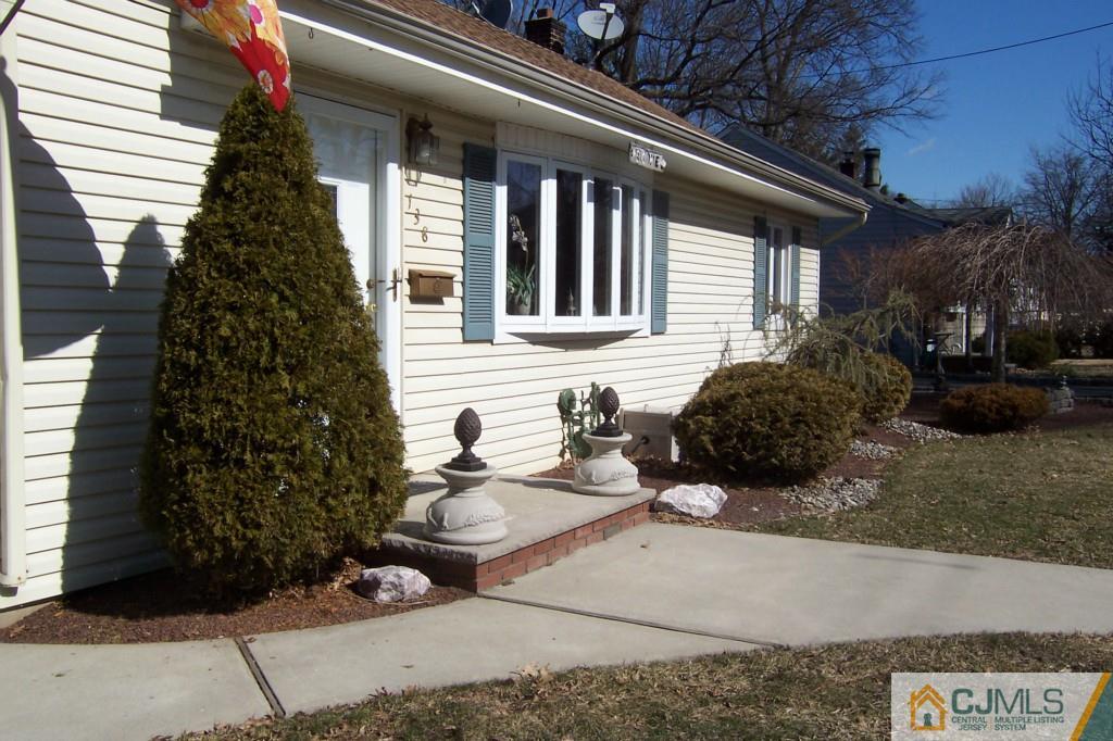 138 South Hill Road Colonia, NJ 07067 - Photo 2 of 25 a front view of a house