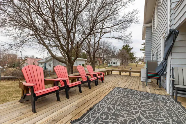 $300,000 | 158 East Water Street, Shullsburg, WI 53586