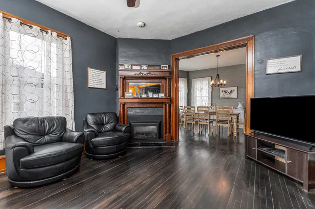 $300,000 | 158 East Water Street, Shullsburg, WI 53586