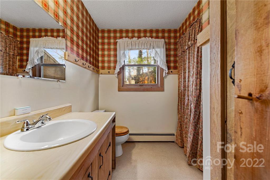 162 Avondale Ridge Road Asheville, NC 28803 - Photo 14 of 22 Gallery Image 14