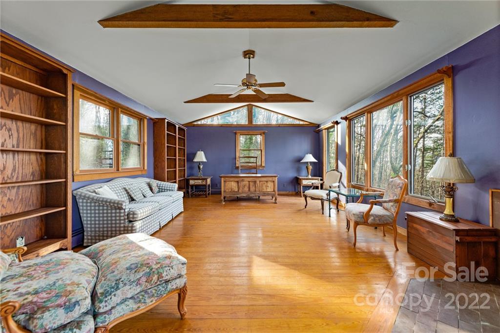 162 Avondale Ridge Road Asheville, NC 28803 - Photo 10 of 22 Gallery Image 10