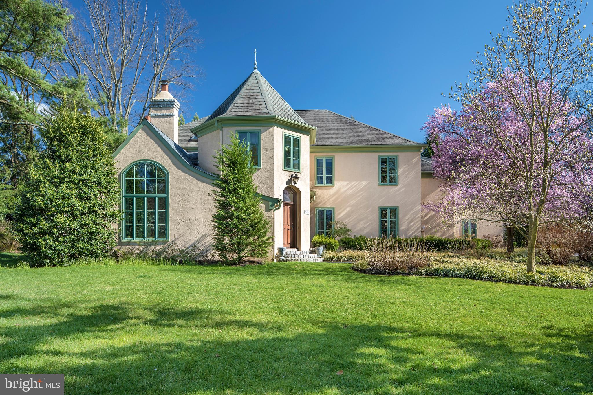 717 Harrison Road Villanova, PA 19085 - Photo 2 of 29