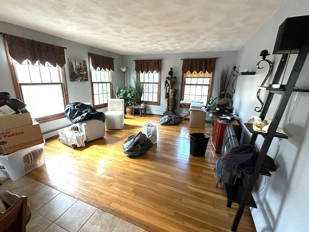 17 Deerfield Road Medway, MA 02053 - Photo 9 of 24 Gallery Image 9