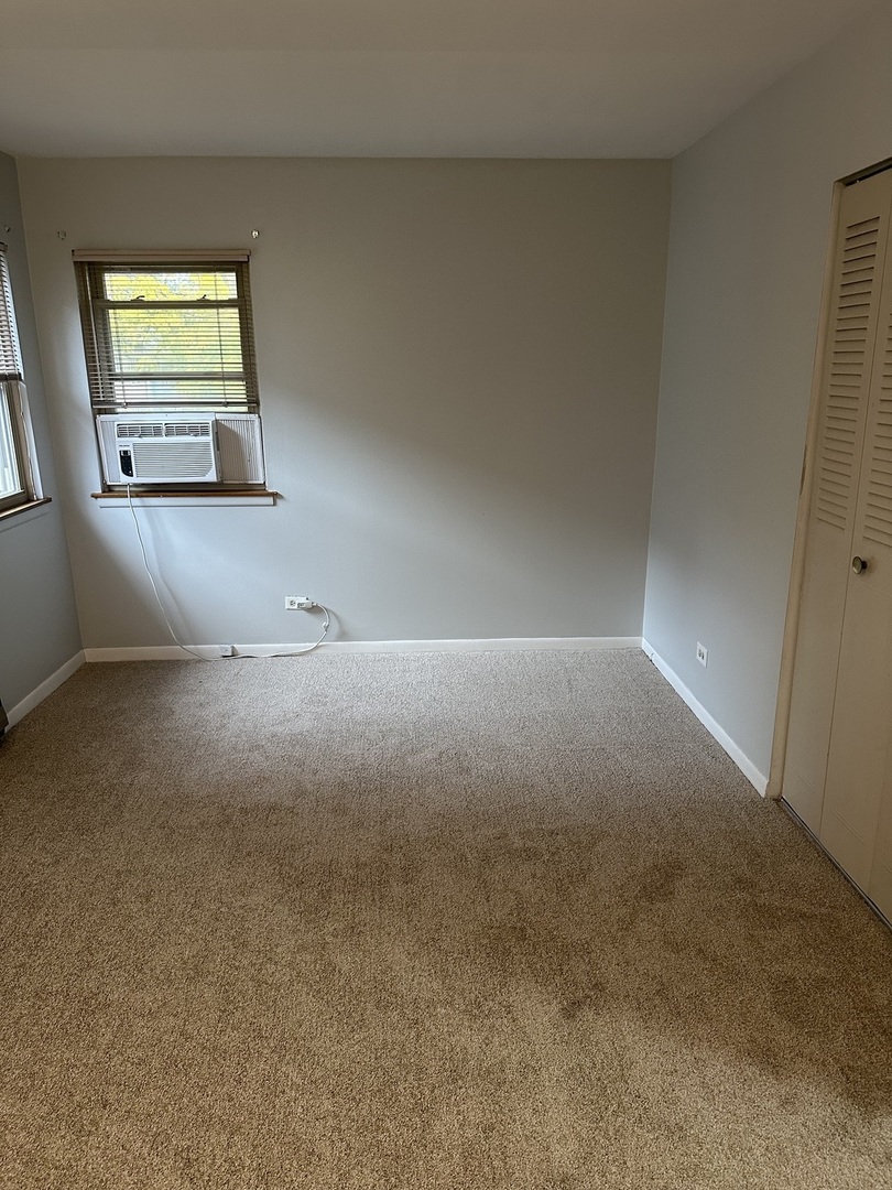 2113 West Montrose Avenue, Unit 2F Chicago, IL 60618 - Photo 6 of 8