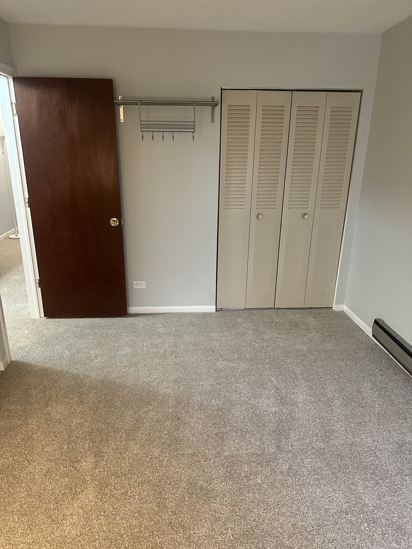 2113 West Montrose Avenue, Unit 2F Chicago, IL 60618 - Photo 7 of 8 a view of an empty room