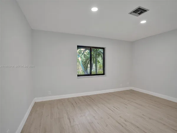 $440,000 | 6 Chestnut Circle, Cooper City, FL 33026