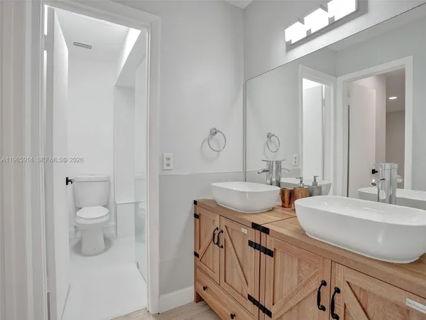 $440,000 | 6 Chestnut Circle, Cooper City, FL 33026