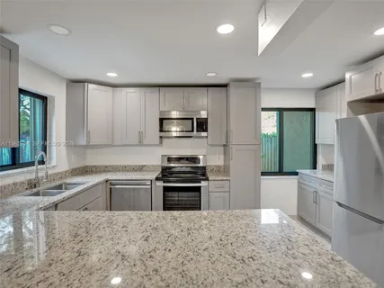 $430,000 | 6 Chestnut Circle, Cooper City, FL 33026