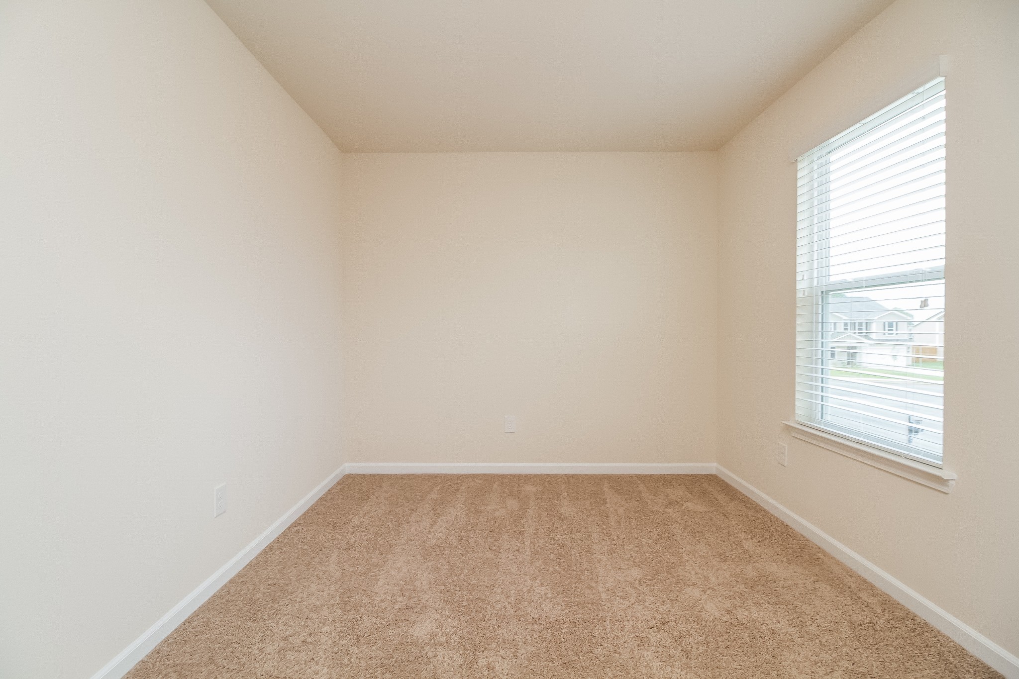3309 Marichal Drive Murfreesboro, TN 37128 - Photo 11 of 15 an empty room with a window