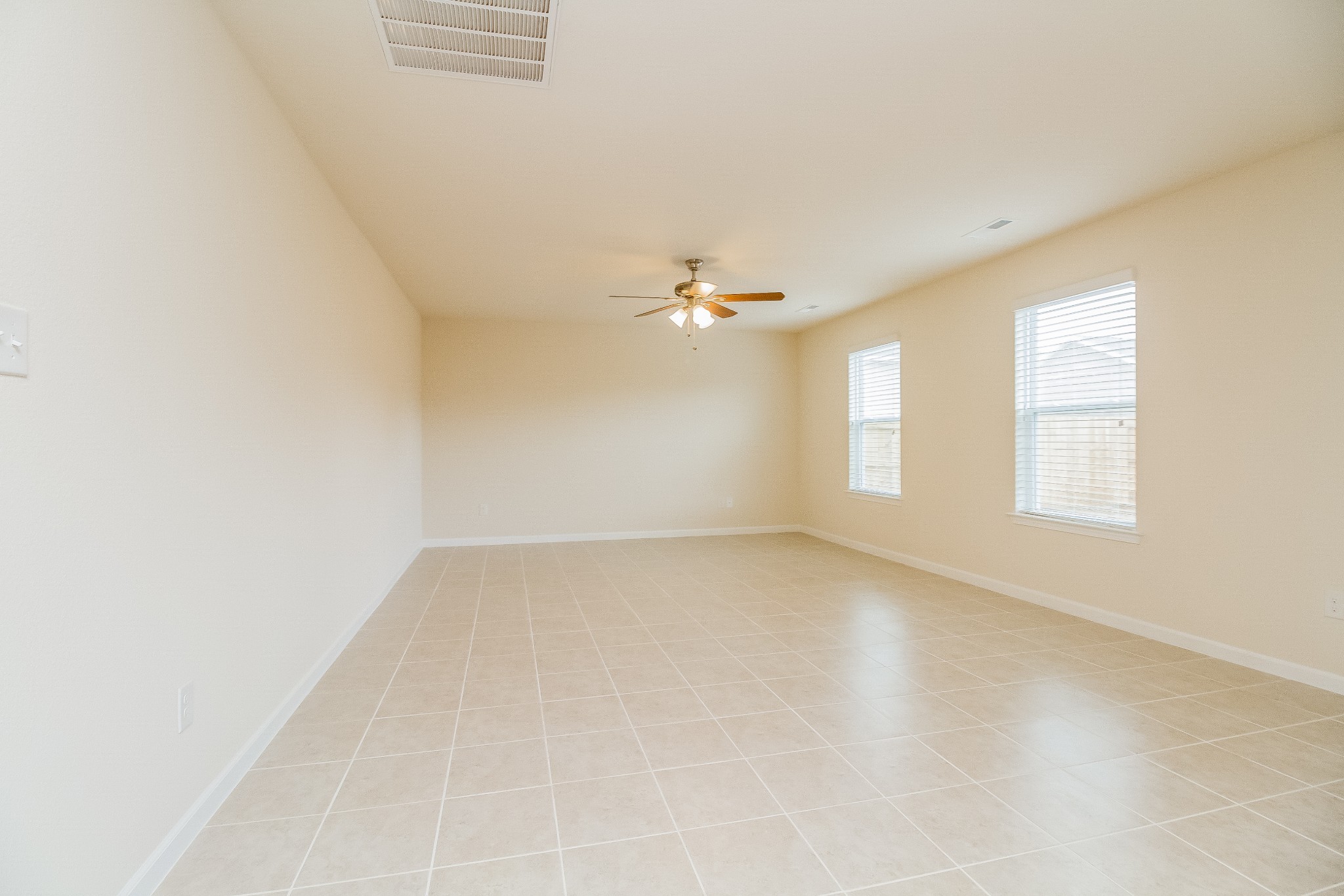 3309 Marichal Drive Murfreesboro, TN 37128 - Photo 2 of 15 an empty room with a window