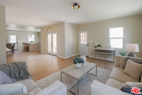 $1,399,000 | 1826 West 78th Street, Los Angeles, CA 90047