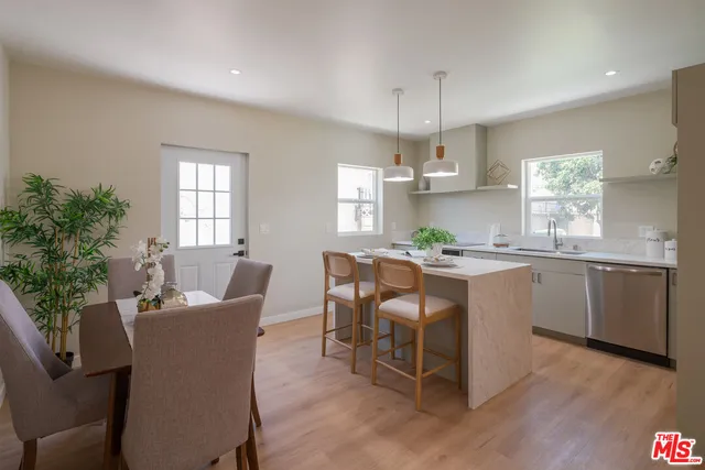 $1,488,000 | 1826 West 78th Street, Los Angeles, CA 90047