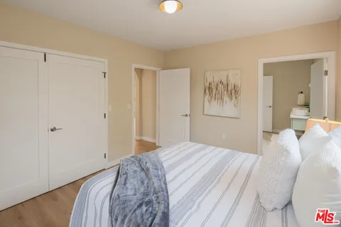 $1,399,000 | 1826 West 78th Street, Los Angeles, CA 90047