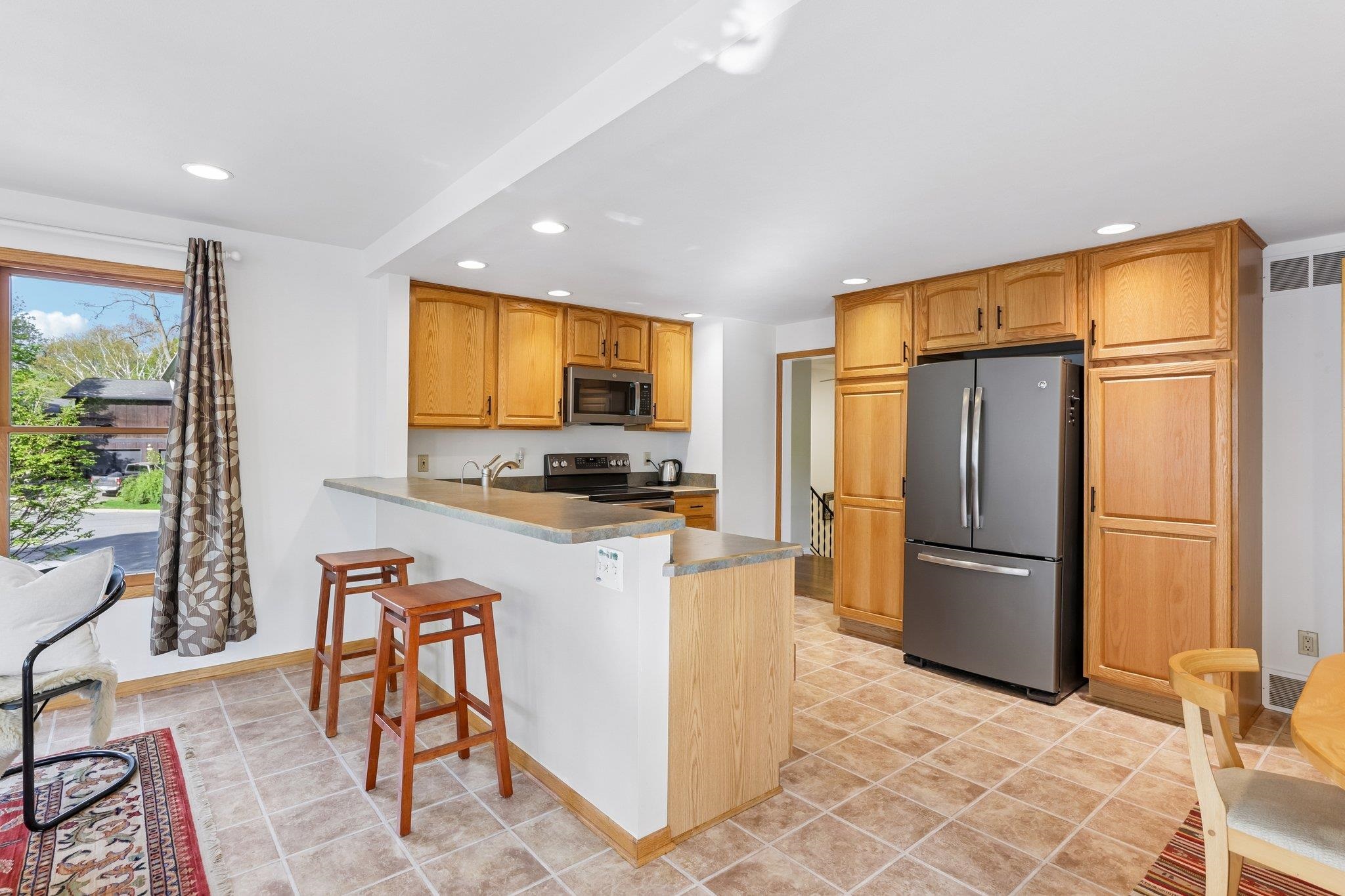 1620 Maple Street Middleton, WI 53562 - Photo 11 of 58
