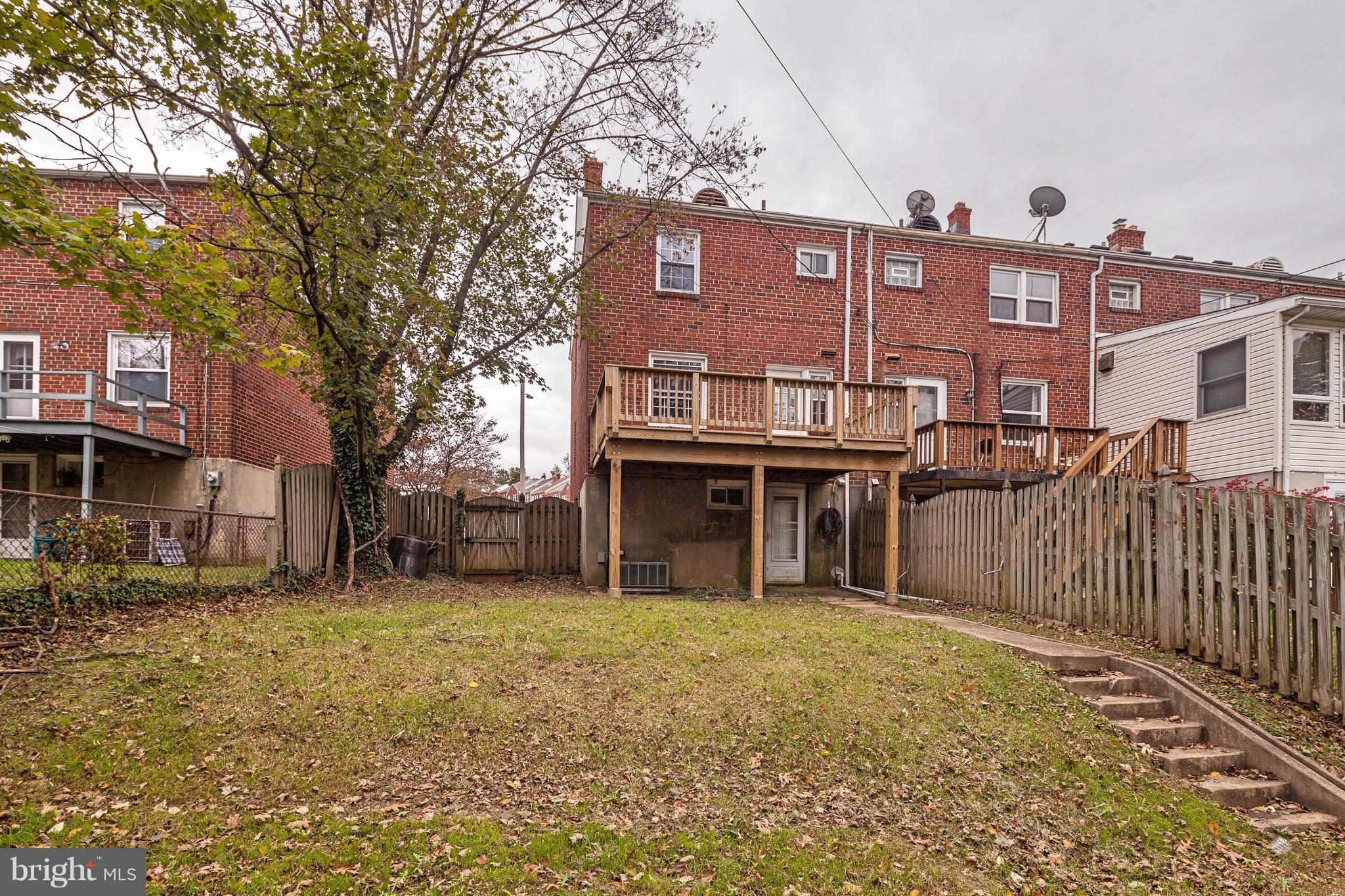 998 Elm Road Baltimore, MD 21227 - Photo 29 of 30 Rear View