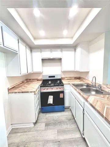 $315,000 | 600 West 3rd Street, Santa Ana, CA 92701