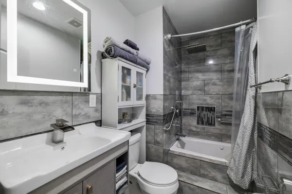 $675,998 | 819 Campbell Avenue Southwest, Roanoke, VA 24016