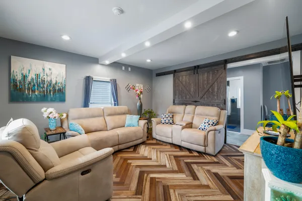 $675,998 | 819 Campbell Avenue Southwest, Roanoke, VA 24016