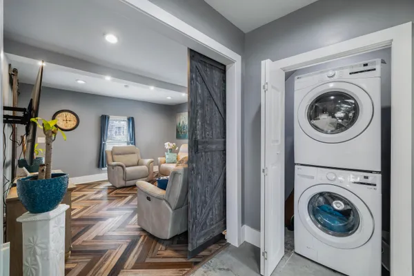 $675,998 | 819 Campbell Avenue Southwest, Roanoke, VA 24016