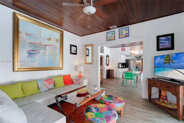 $10,000 | 212 Southwest 1st Avenue, Hallandale Beach, FL 33009