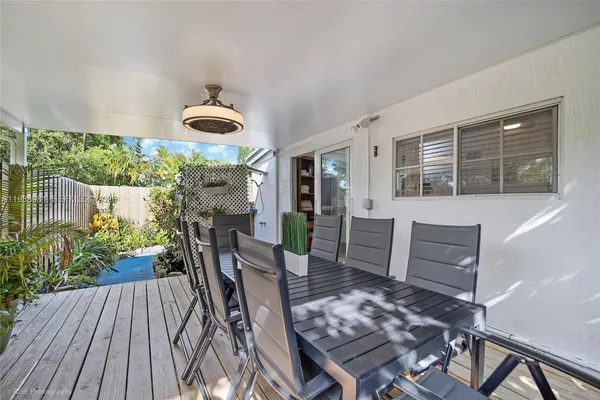 $10,000 | 212 Southwest 1st Avenue, Hallandale Beach, FL 33009