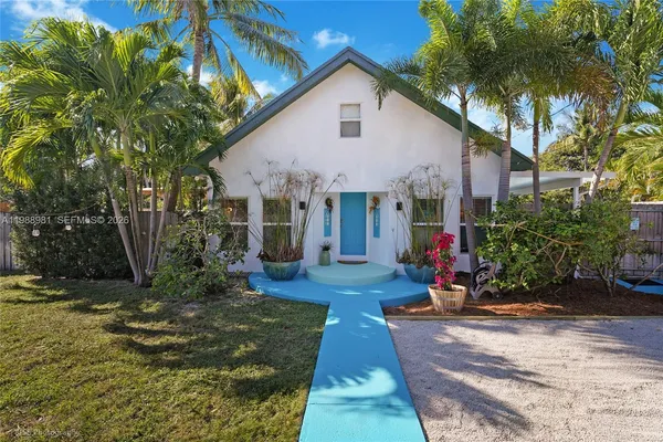 $10,000 | 212 Southwest 1st Avenue, Hallandale Beach, FL 33009