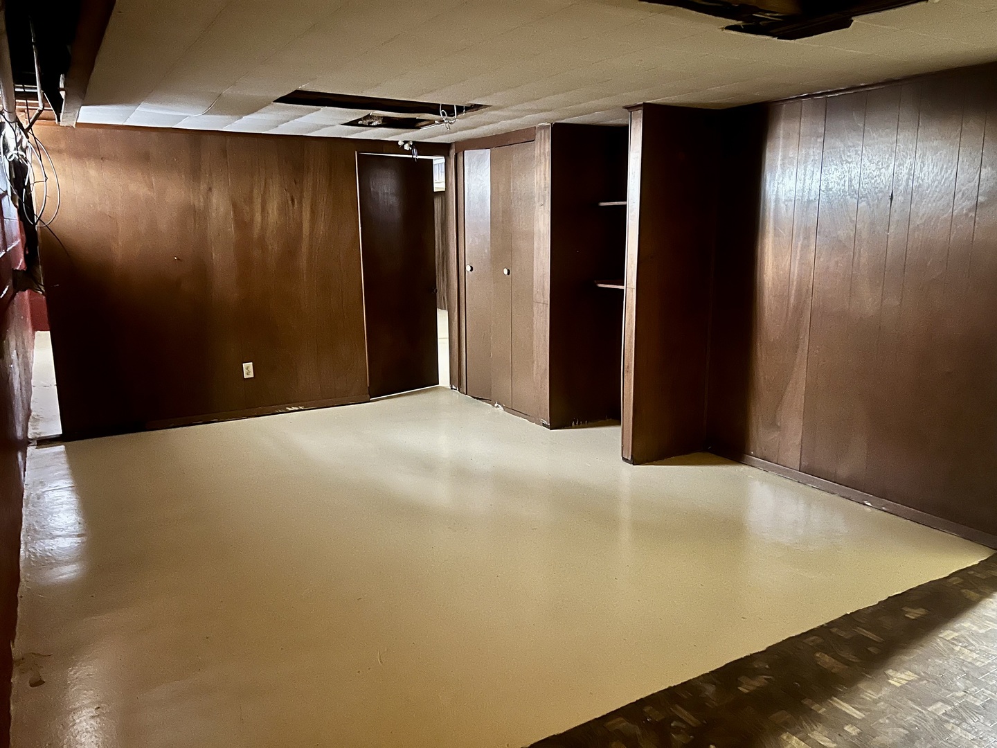 1909 County Road 2800 North Rantoul, IL 61866 - Photo 36 of 42 a view of gallery with wooden floor