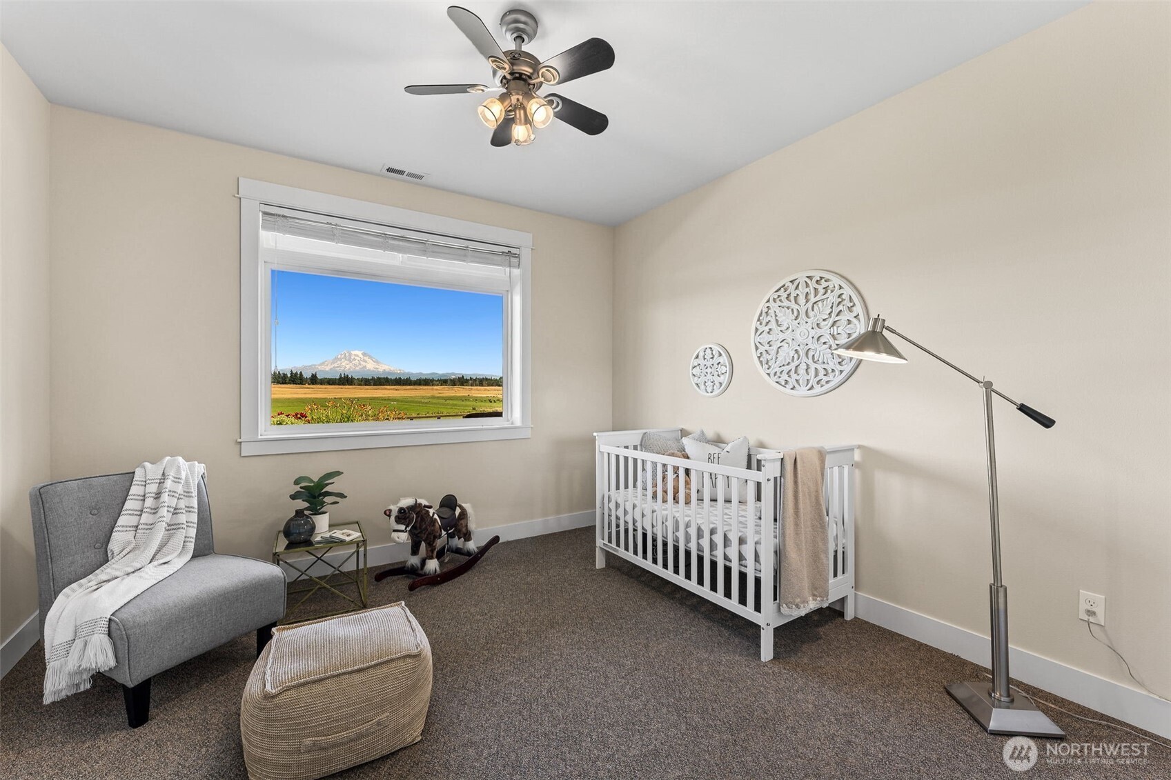 30721 40th Avenue South Roy, WA 98580 - Photo 12 of 40 a living room with furniture