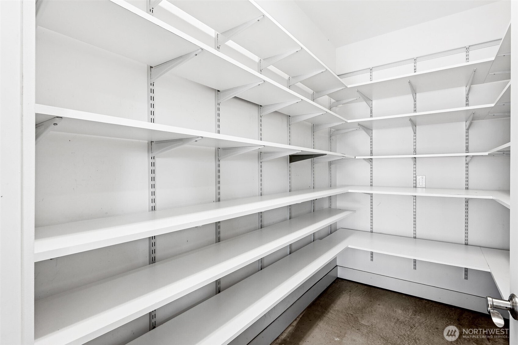 30721 40th Avenue South Roy, WA 98580 - Photo 23 of 40 a view of an empty walk in closet