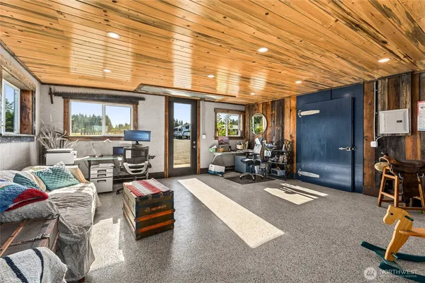 $1,795,000 | 30721 40th Avenue South, Roy, WA 98580