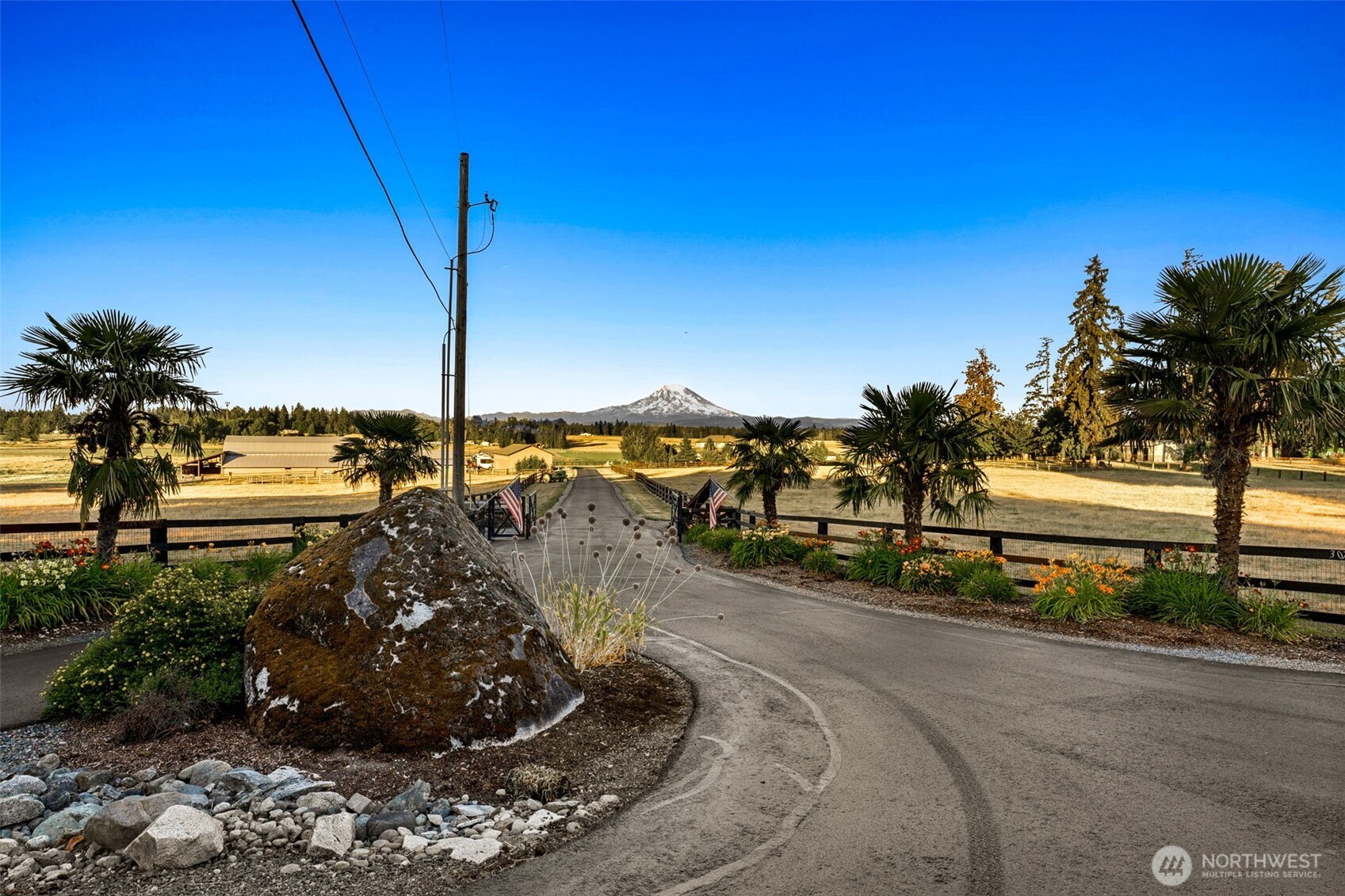30721 40th Avenue South Roy, WA 98580 - Photo 38 of 40 a view of a ocean with a yard