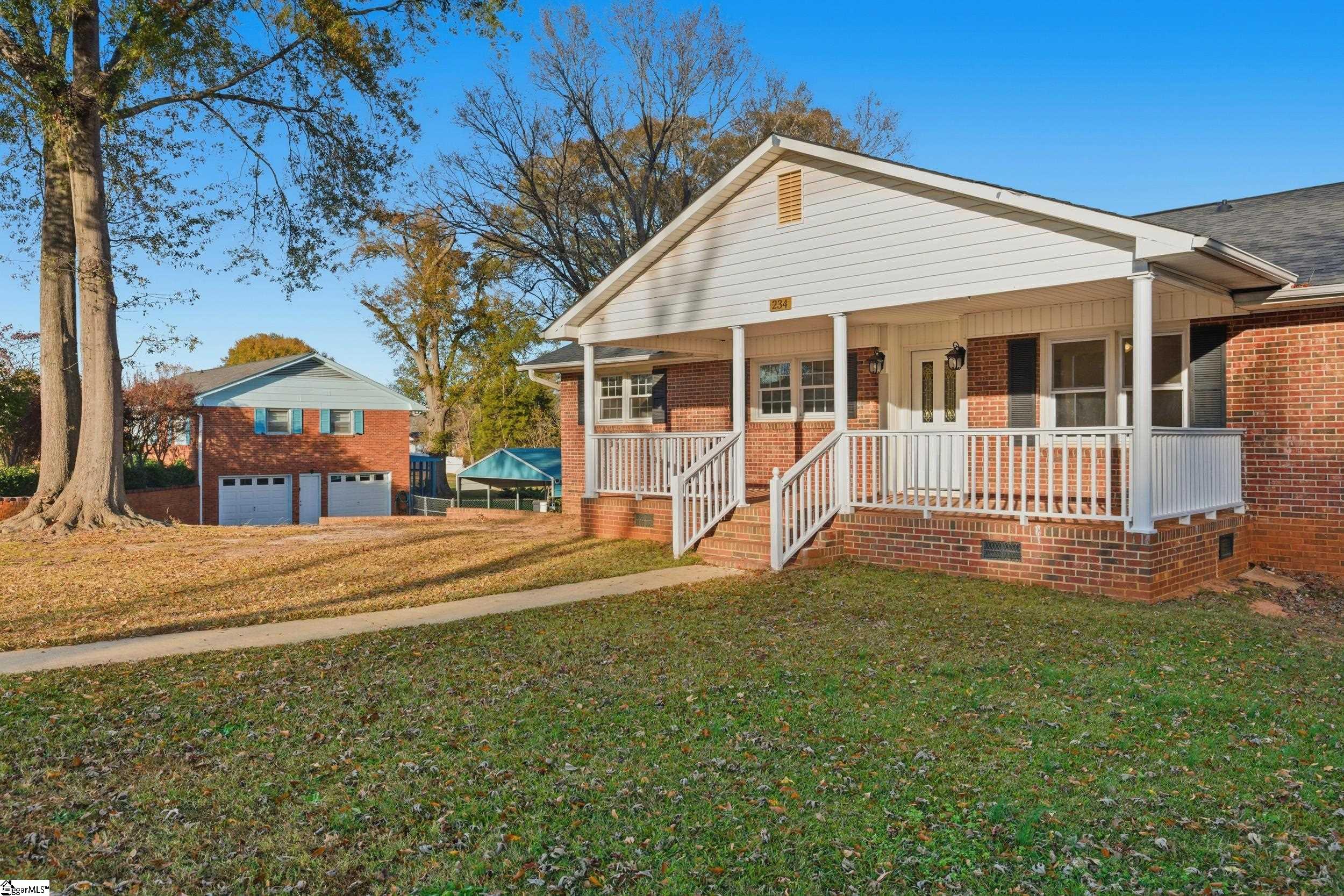 234 Ferndale Drive Boiling Springs, SC 29316 - Photo 2 of 42
