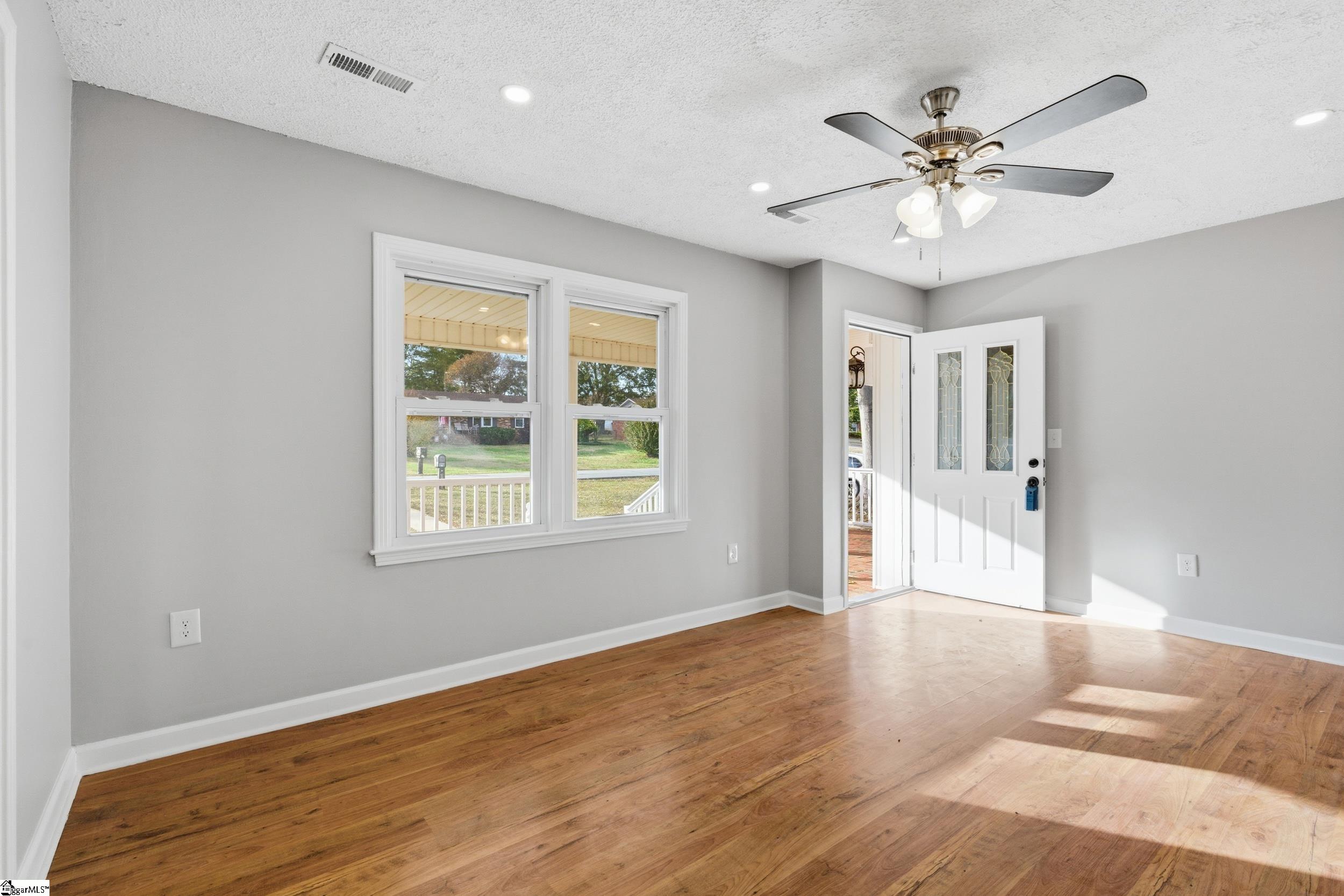 234 Ferndale Drive Boiling Springs, SC 29316 - Photo 7 of 42