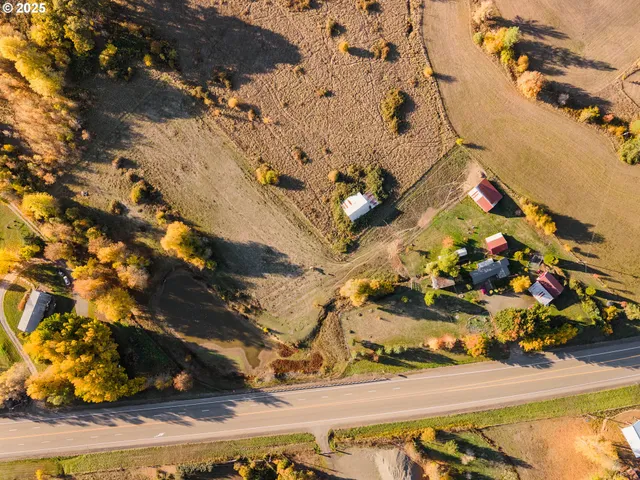 $575,000 | 19115 Highway 42, Camas Valley, OR 97416