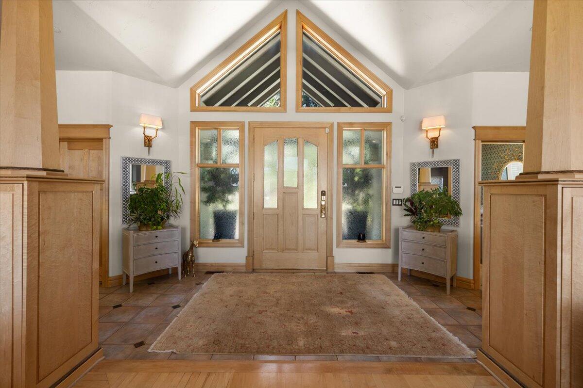 500 Ashland Loop Road Ashland, OR 97520 - Photo 11 of 67 a view of a hallway with wooden walls and entryway