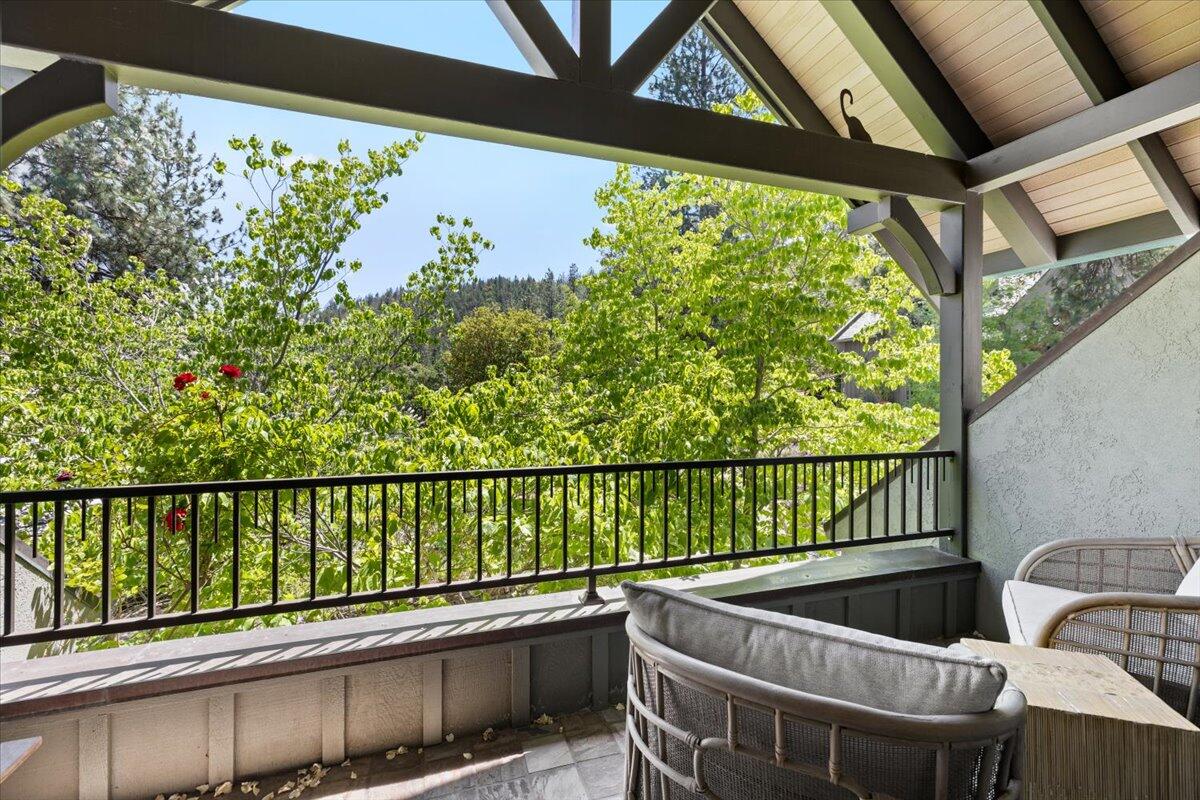500 Ashland Loop Road Ashland, OR 97520 - Photo 44 of 67 a view of balcony with furniture